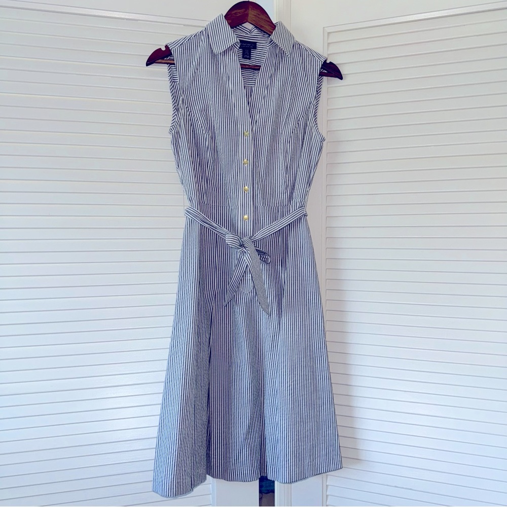 Jone’s & Co Jones New York blue and whites Striped Dress